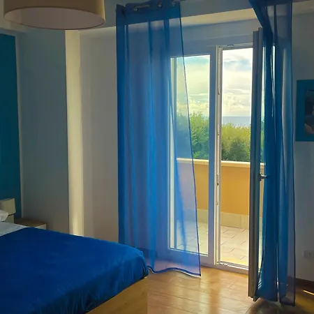 E Maria Vittoria - Blue Horizon - 150 Mt Dal Mare